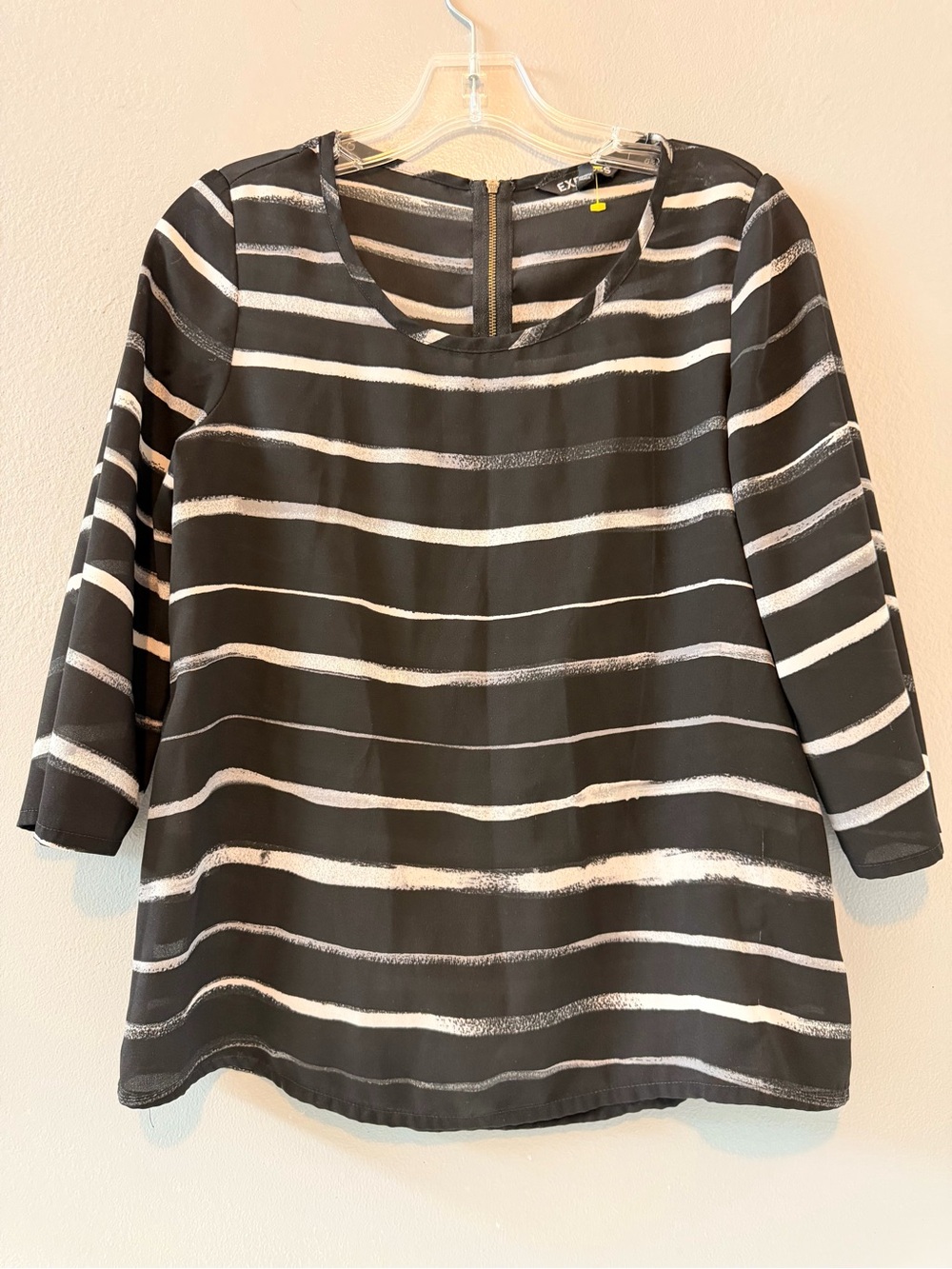 Express Black & White Brushstroke Stripe Blouse